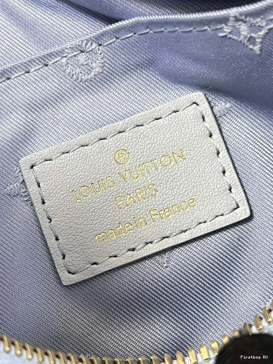 First bag THE MOON VUITTON OVER LOUIS 0803